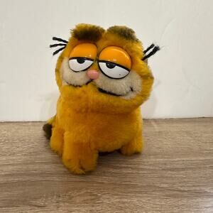 Garfield Vintage 1981 Plush Garfield Dakin 6" Sitting Orange‎ Cat Stuffed Animal
